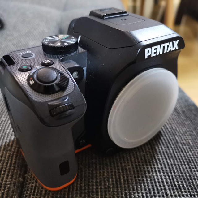 PENTAX(ペンタックス)のPENTAX K-S2 レンズキット　18 135 スマホ/家電/カメラのカメラ(デジタル一眼)の商品写真
