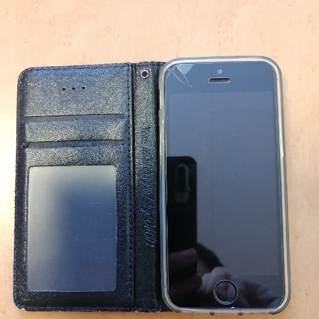 iPhone(アイフォーン)のiPhone SE space gray 64GB SIMフリー スマホ/家電/カメラのスマートフォン/携帯電話(スマートフォン本体)の商品写真