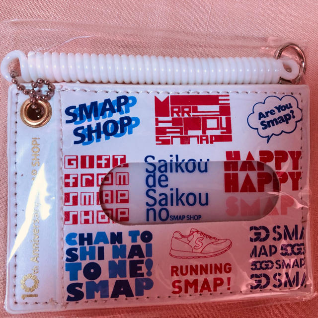 SMAP(スマップ)の10th Anniversary SMAP SHOP!限定グッズ・パスケース エンタメ/ホビーのタレントグッズ(アイドルグッズ)の商品写真