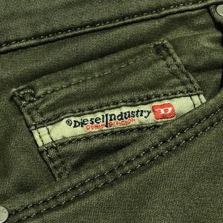 ディーゼル(DIESEL)の【美品！】ディーゼルパンツ(デニム/ジーンズ)