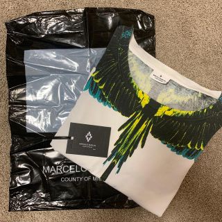 マルセロブロン(MARCELO BURLON)の【K-POP御用達！大特価セール！】マルセロバーロン フェザーtシャツ(Tシャツ/カットソー(半袖/袖なし))