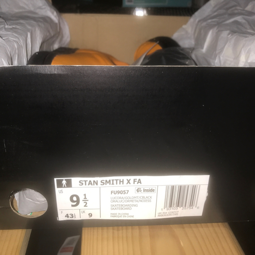 Supreme(シュプリーム)のfucking awesome adidas stan smith orange メンズの靴/シューズ(スニーカー)の商品写真