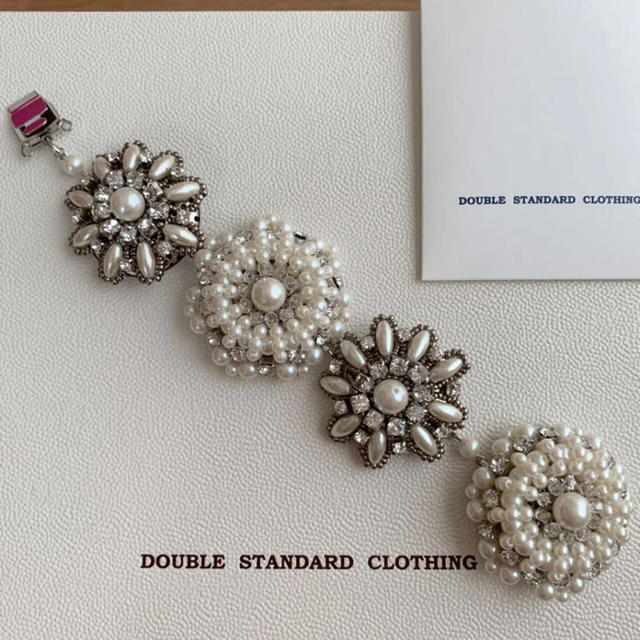 DOUBLE STANDARD CLOTHING(ダブルスタンダードクロージング)の【新品】DOUBLE STANDARD CLOTHING ブレスレット レディースのアクセサリー(ブレスレット/バングル)の商品写真