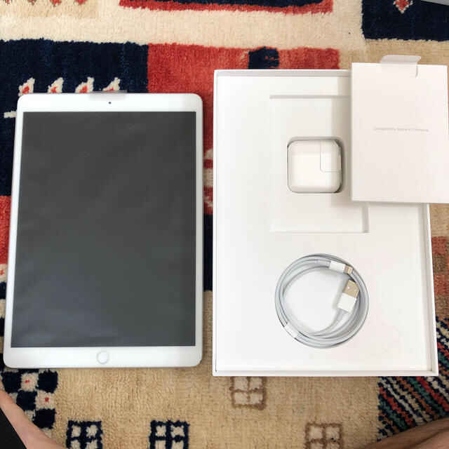 ほぼ新品】ipad pro 10.5 256GB Wifiモデル シルバー
