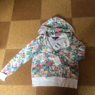 ポロラルフローレン(POLO RALPH LAUREN)のラルフローレン 花柄パーカ8-10歳(ジャケット/上着)