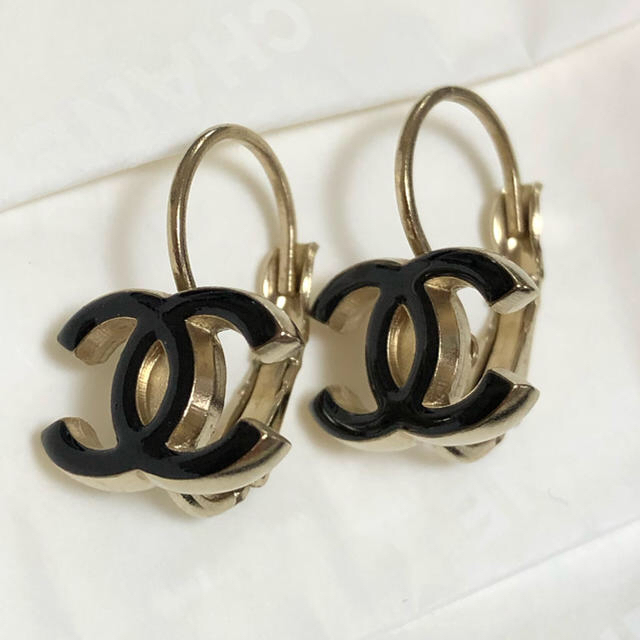 CHANEL ピアス