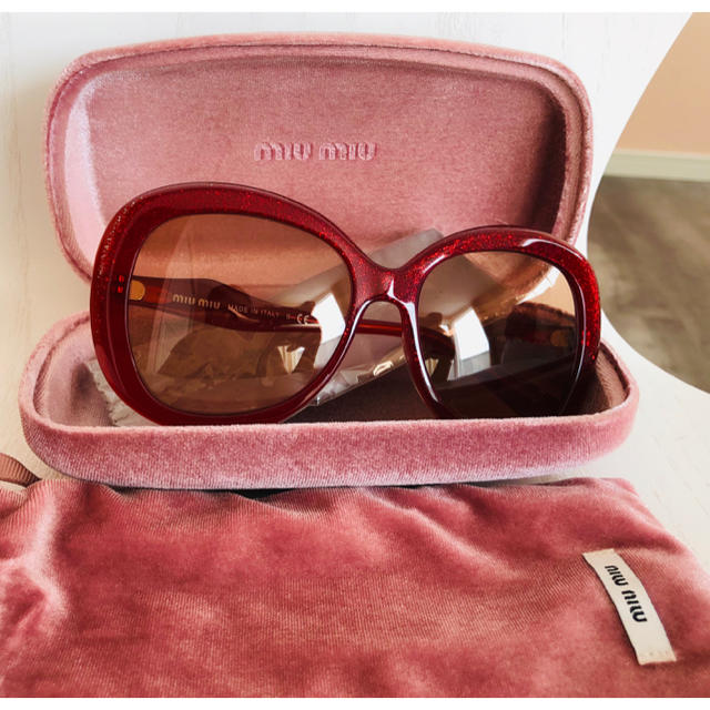 新しいブランド miumiu - ハチさん専用　ミュウミュウ　サングラス　未使用品 サングラス/メガネ