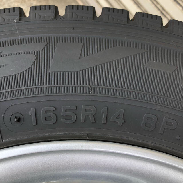 DUNLOP(ダンロップ)のスタッドレスタイヤホイールセット 自動車/バイクの自動車(タイヤ・ホイールセット)の商品写真