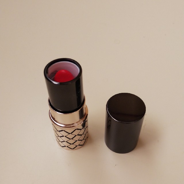 MAQuillAGE(マキアージュ)のマキアージュ ルージュミニ RD404 コスメ/美容のベースメイク/化粧品(口紅)の商品写真