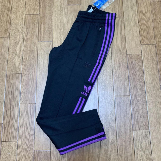 adidas(アディダス)のアディダスオリジナルス  トラックパンツ OT DV0131 XL レディースのパンツ(その他)の商品写真