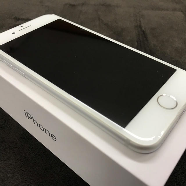 美品 ソフトバンク iPhone8 256GB シルバー SIMフリー手続き済