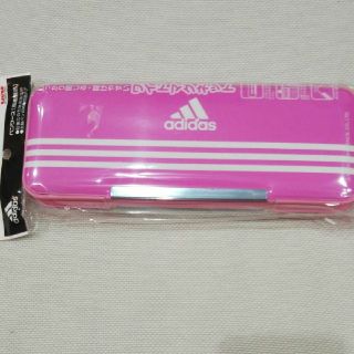 アディダス(adidas)のアディダス 筆箱 新品(ペンケース/筆箱)