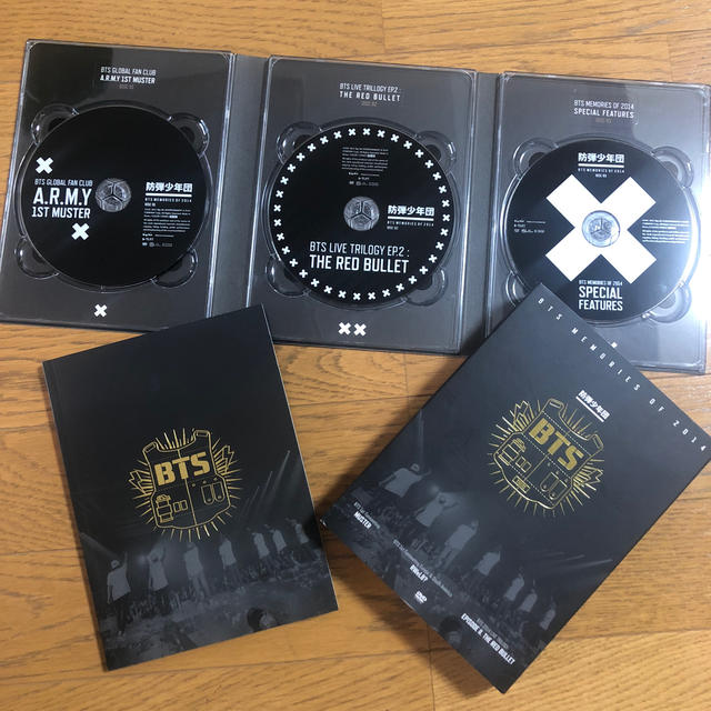 防弾少年団(BTS)(ボウダンショウネンダン)のBTS MEMORIES OF 2014 エンタメ/ホビーのDVD/ブルーレイ(韓国/アジア映画)の商品写真