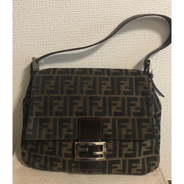 フェンディ FENDI マンマ バケット ズッカ柄 ショルダーバッグ