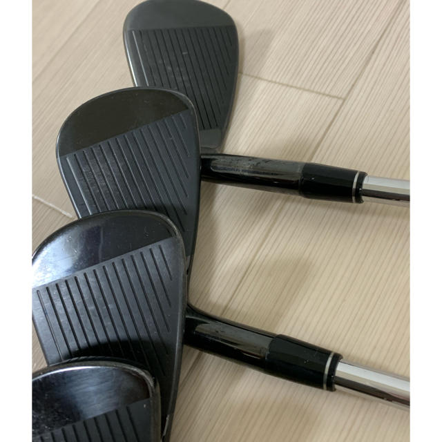 TaylorMade(テーラーメイド)のテーラーメイド 限定モデル P790 ブラックアイアン #5〜PW リシャフト品 スポーツ/アウトドアのゴルフ(クラブ)の商品写真