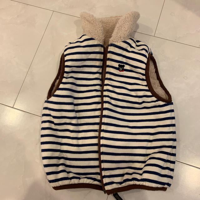 DOUBLE.B(ダブルビー)のdouble B フリースベスト キッズ/ベビー/マタニティのキッズ服男の子用(90cm~)(ジャケット/上着)の商品写真