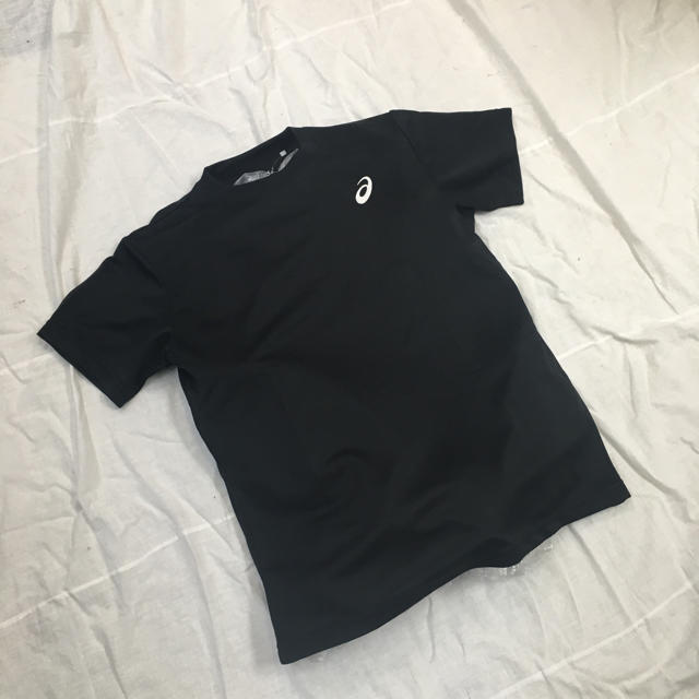 asics(アシックス)の新品 アシックス asics ジュニアサイズ 140cm 半袖Tシャツ 黒 キッズ/ベビー/マタニティのキッズ服男の子用(90cm~)(Tシャツ/カットソー)の商品写真