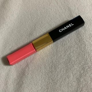 シャネル(CHANEL)のシャネル ル ルージュ デュオ ウルトラ トゥニュ 124 ソフトキャンディ(リップグロス)