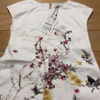 ザラキッズ(ZARA KIDS)のZARAkids ザラキッズ 新品 花柄ワンピース 122cm(ワンピース)