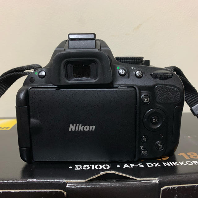 Nikon D5100 一眼レフカメラ - デジタル一眼