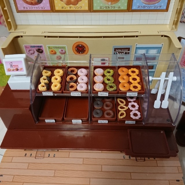 Takara Tomy リカちゃん ミスタードーナツショップ おまけつきの通販 By Diggy To S Shop タカラトミーならラクマ Takara Tomy リカちゃん ミスタードーナツショップ おまけつきの通販 By Diggy To S Shop タカラトミーならラクマ