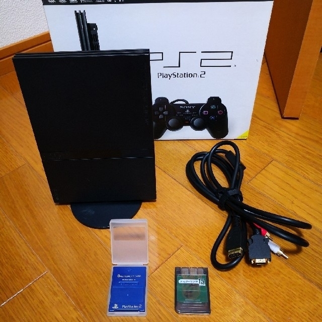 PlayStation2(プレイステーション2)のプレイステーション2 エンタメ/ホビーのゲームソフト/ゲーム機本体(家庭用ゲーム機本体)の商品写真