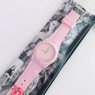 ゲス(GUESS)のUS限定モデル✧︎guess ゲス シリコン リストウォッチ♪アイスピンク 正規(腕時計)