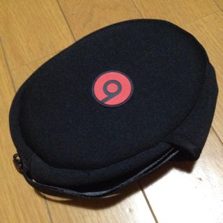 ビーツバイドクタードレ(Beats by Dr Dre)の折りたたみ式ヘッドホンケース(ヘッドフォン/イヤフォン)