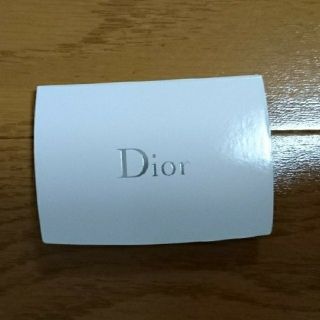 ディオール(Dior)のディオール☆スノー ホワイト ピュア&パーフェクト ファンデーション サンプル(ファンデーション)