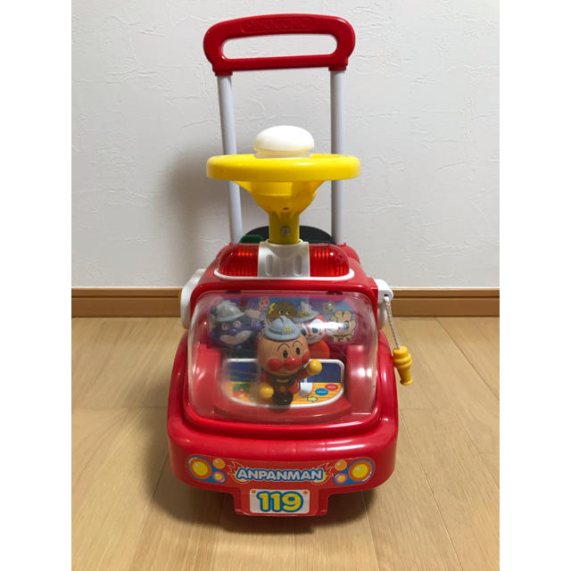 アンパンマン アンパンマン 消防車 のりものおもちゃの通販 By ランラン S Shop アンパンマンならラクマ
