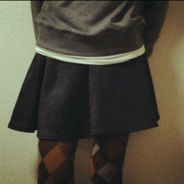 GU(ジーユー)のネオプレーンスカート レディースのスカート(ミニスカート)の商品写真