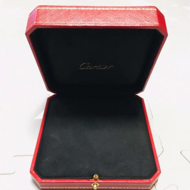 Cartier(カルティエ)の美品 ★ カルティエ ネックレス 空箱 レディースのバッグ(ショップ袋)の商品写真