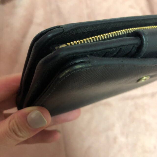 PRADA(プラダ)のPRADA 財布 プラダ サフィアーノ 二つ折り財布 ブラック 中古 レディースのファッション小物(財布)の商品写真