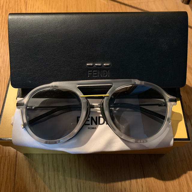 FENDI サングラス