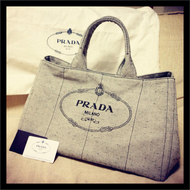 PRADA(プラダ)のPRADA♡カナパトート レディースのバッグ(トートバッグ)の商品写真