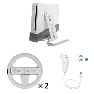 ウィー(Wii)のwii セット ソフト付き ハンドル×２ ヌンチャク(家庭用ゲーム機本体)
