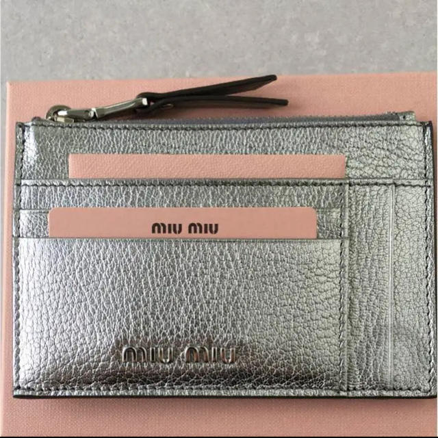 MIU MIU ミュウミュウ　コイン　カードケース　財布