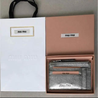 ミュウミュウ(miumiu)のMIU MIU ミュウミュウ　コイン　カードケース　財布(財布)