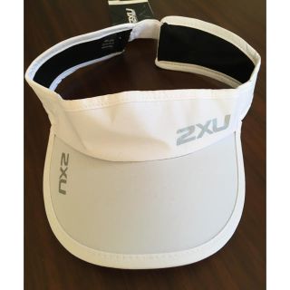 ツータイムズユー(2XU)の新品・未使用 2XU (ツータイムズユー) サンバイザー(トレーニング用品)