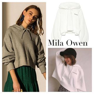 ミラオーウェン(Mila Owen)のMila Owen ショート丈ロゴフーディー (トレーナー/スウェット)