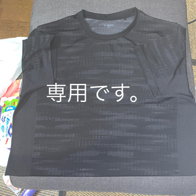 GU(ジーユー)のGU SPORTS 黒 半袖 メンズTシャツ XL 未着用 メンズのトップス(Tシャツ/カットソー(半袖/袖なし))の商品写真