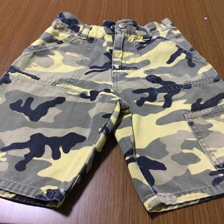 オシュコシュ(OshKosh)の迷彩ハーフパンツ ズボン 95(パンツ/スパッツ)