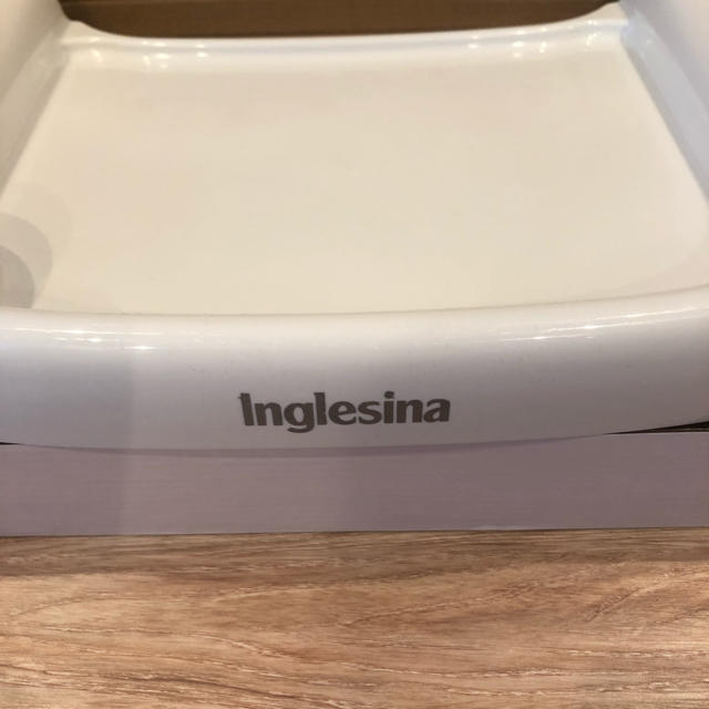 Inglesina(イングリッシーナ)のInglesina別売りダイニングトレー キッズ/ベビー/マタニティの授乳/お食事用品(その他)の商品写真