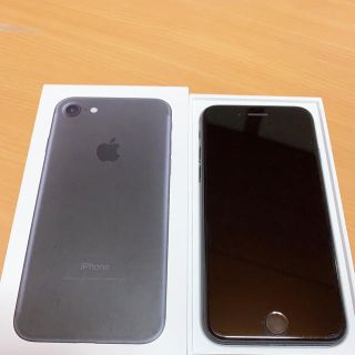 アップル(Apple)のiPhone7 Softbank  本体(スマートフォン本体)