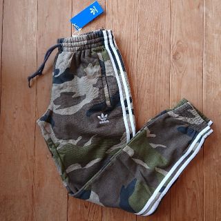 アディダス(adidas)の【US Sサイズ】
アディダスオリジナルス スウェットパンツ 迷彩(その他)