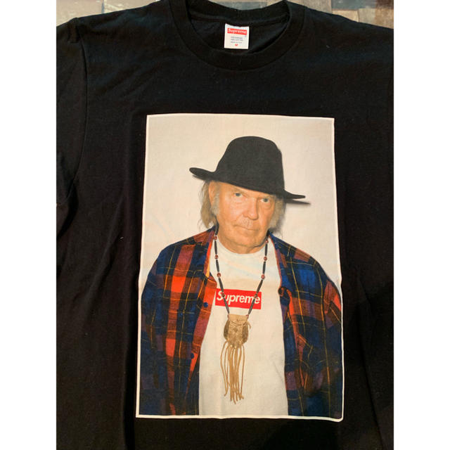 supreme neil young 黒M ニールヤング Tシャツ tee 新作の メンズ