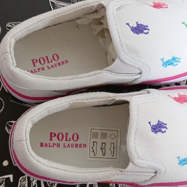 POLO RALPH LAUREN(ポロラルフローレン)の
新品未使用 ポロ ラルフローレン 15cm 「バル ハーバー リピート」 キッズ/ベビー/マタニティのキッズ靴/シューズ(15cm~)(スニーカー)の商品写真