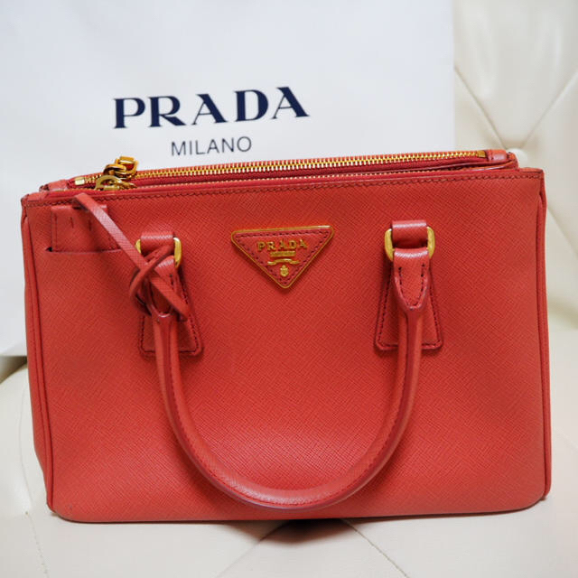 PRADA ♡ サフィアーノバッグ