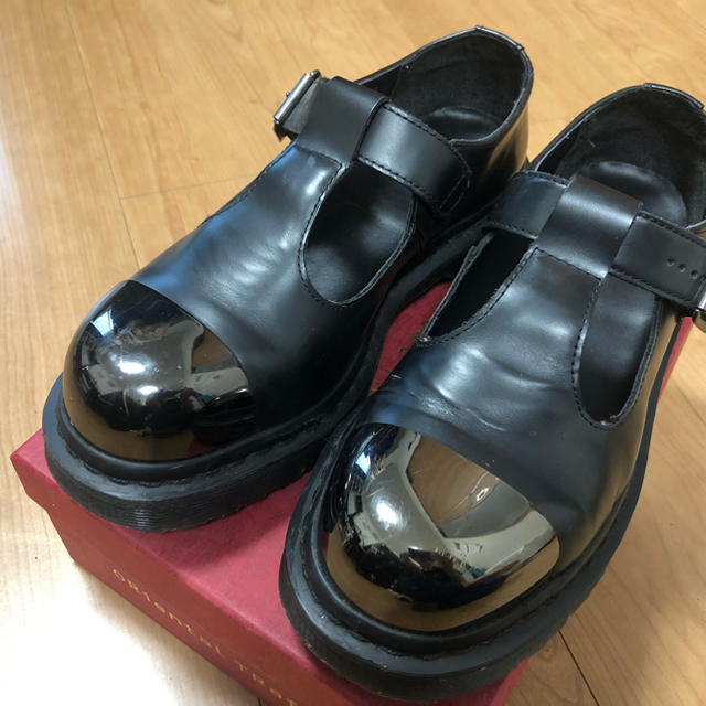 Dr.martensの鉄板シューズ