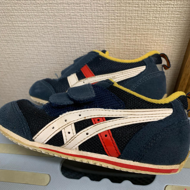 asics(アシックス)のasics すくすく 15.5センチ キッズ/ベビー/マタニティのキッズ靴/シューズ(15cm~)(スニーカー)の商品写真